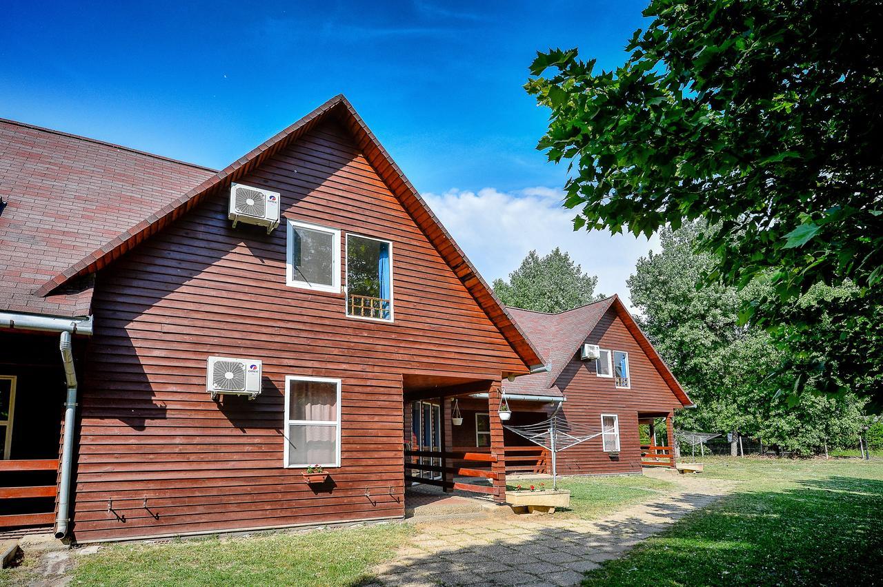 Oliver Inn Balatonlelle Buitenkant foto