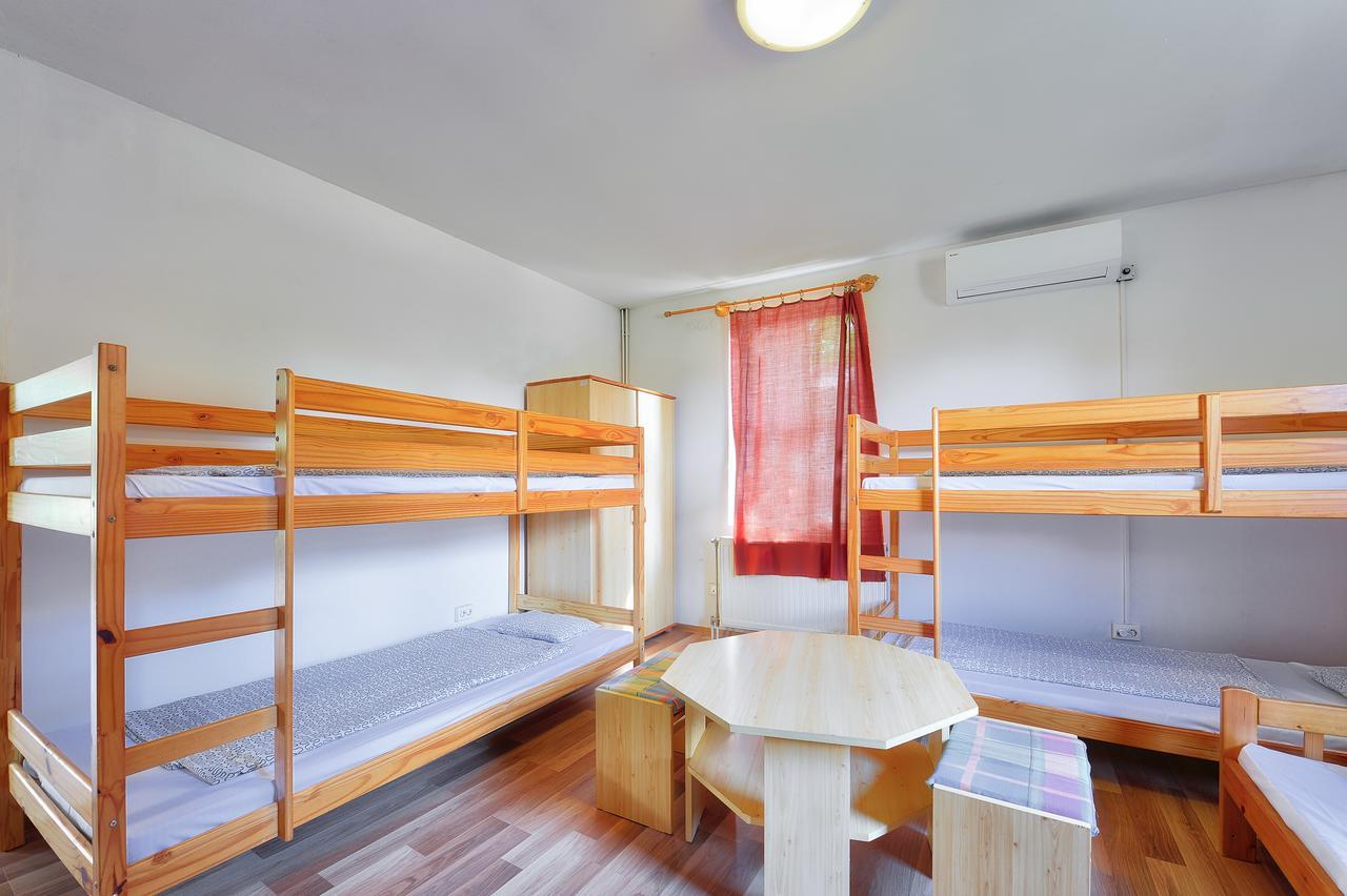 Oliver Inn Balatonlelle Buitenkant foto